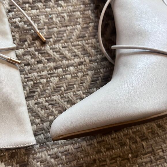 Journee Collection Kaavia Boots Sz 7.5 - Picture 5 of 10